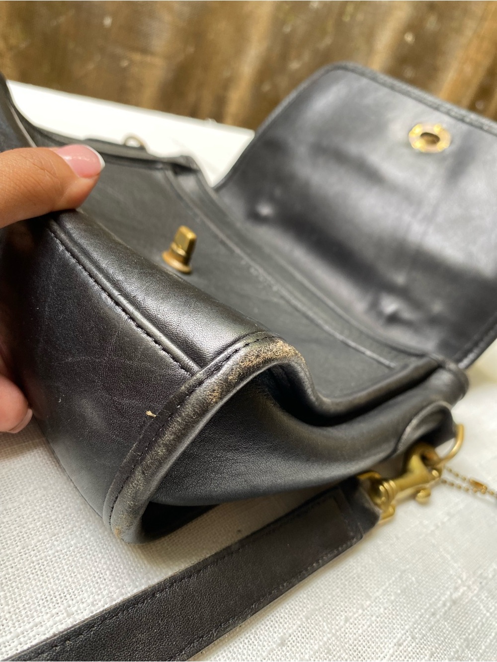Authentic Coach Vintage Classic Black Leather Top-Handle with strap - Picture 6 of 10